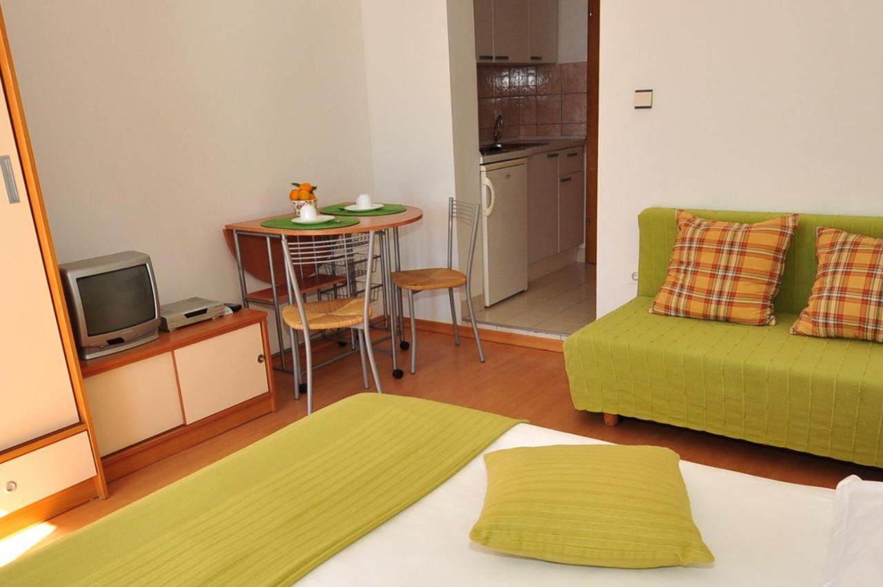 Anastazija Sea View Apartman Omiš Kültér fotó